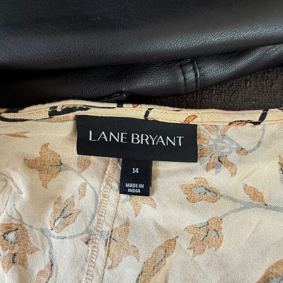 Lane Bryant Tan Floral Peplum, Smocked Sleeve, V-Neck Top Size 14 Rayon - Picture 4 of 4